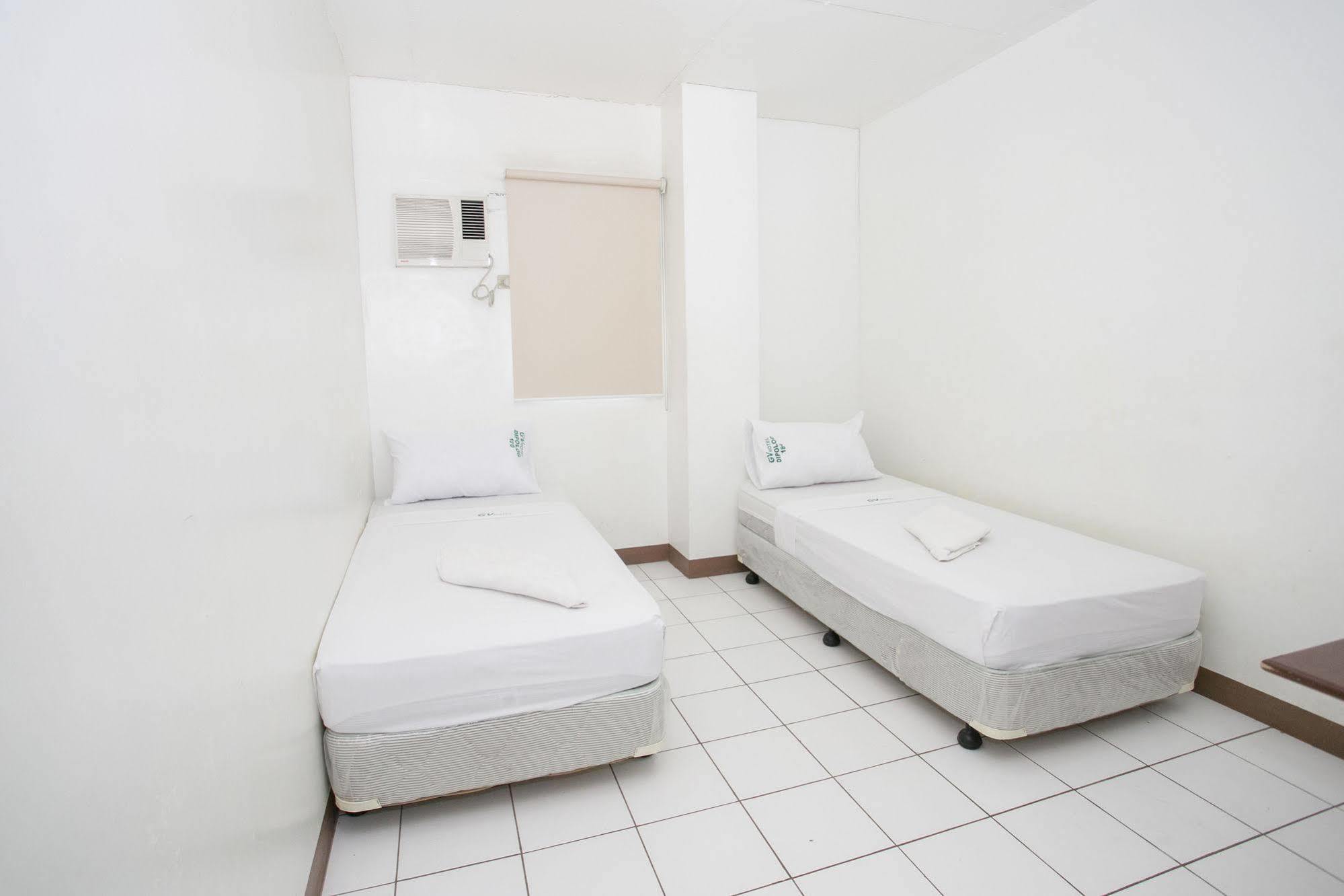 GV Hotel - Dipolog Esterno foto